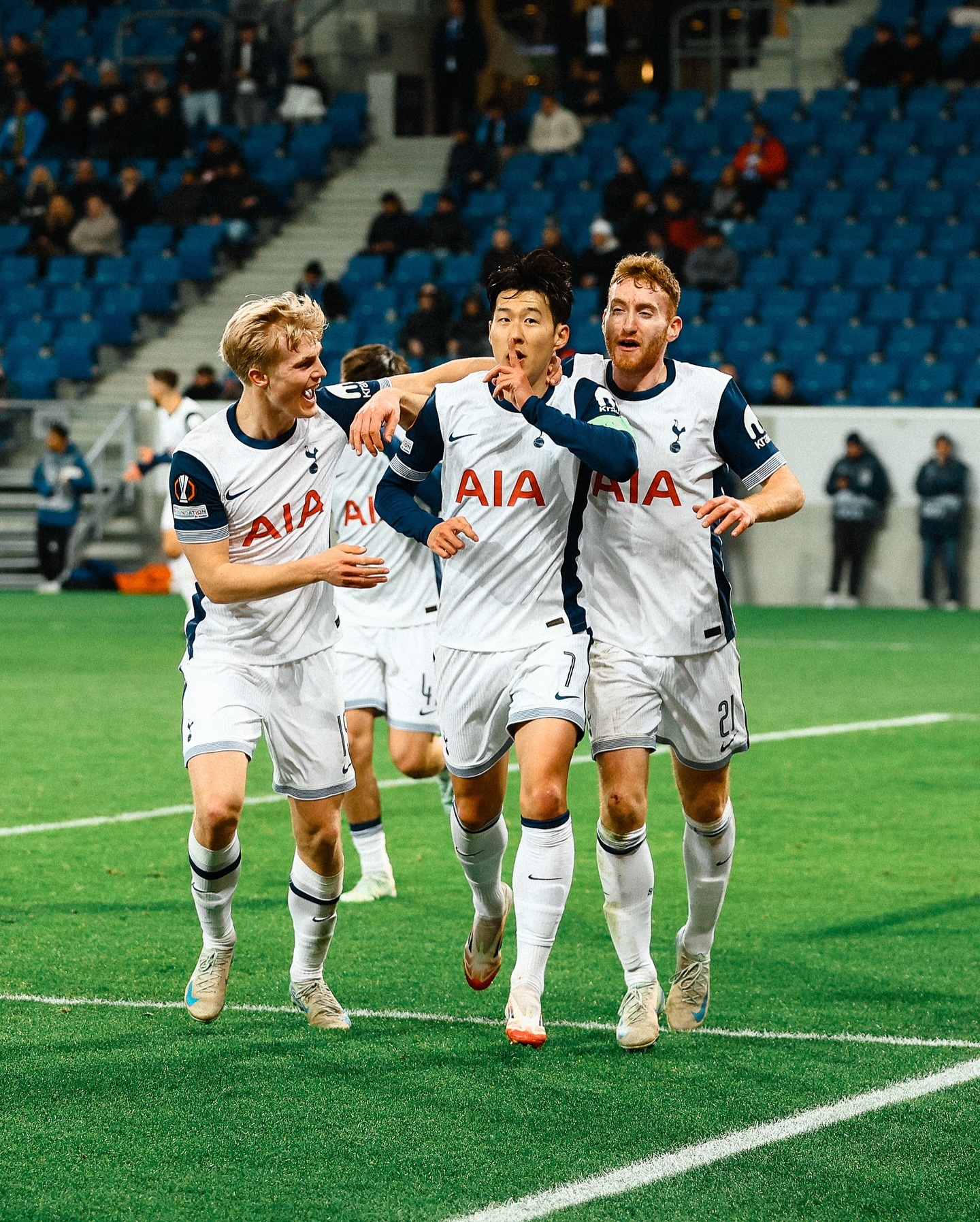 世俱杯赛程-包含切尔西碾压瓦伦西亚,孙兴慜高光表现的词条