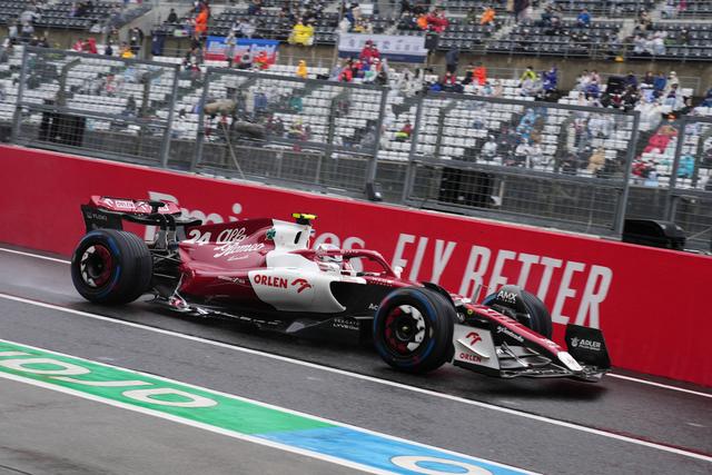 世俱杯2025-哈斯车队险胜阿斯顿马丁,塞恩斯刷新纪录