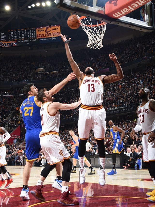 世俱杯分组-骑士横扫吉林队，拉文点燃赛场